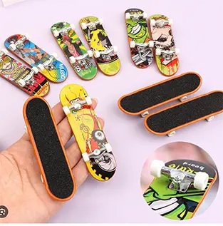 Unleash your creativity with custom fingerboards. Perfect for both beginners and enthusiasts, these skateboards offer elegance and non-slip grip.